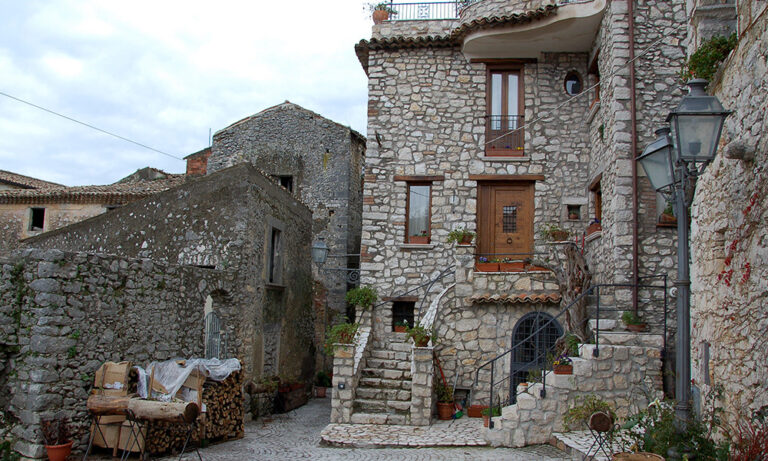 Storia, sport e natura: le esperienze da vivere a Castelnuovo Parano